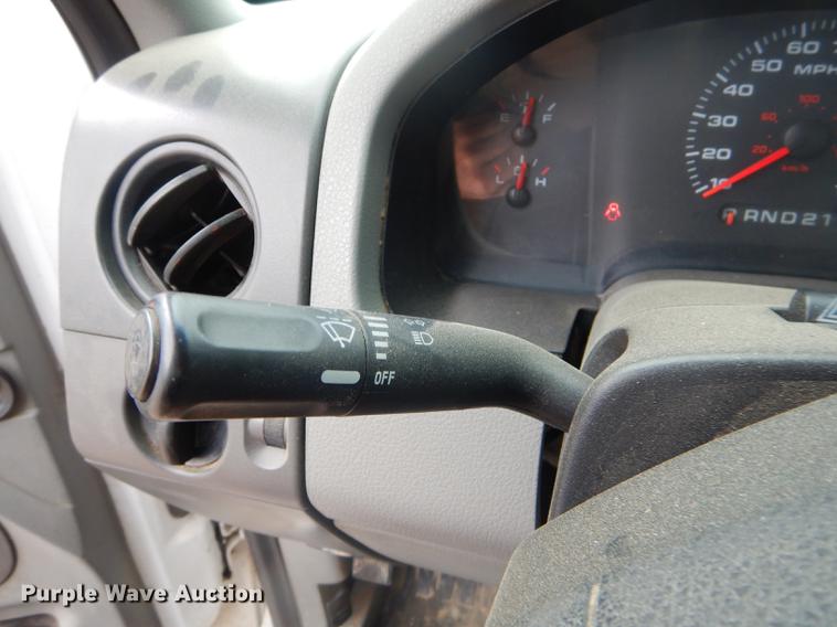 image for item FH9383 2005 Ford F150 pickup truck