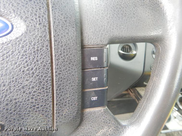 image for item FH9383 2005 Ford F150 pickup truck