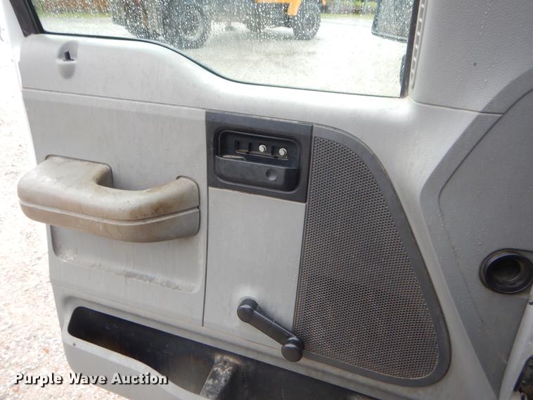 image for item FH9383 2005 Ford F150 pickup truck