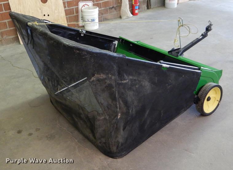 image for item FI9567 John Deere LP49038 lawn sweep