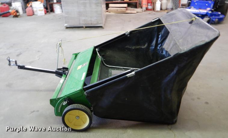 image for item FI9567 John Deere LP49038 lawn sweep