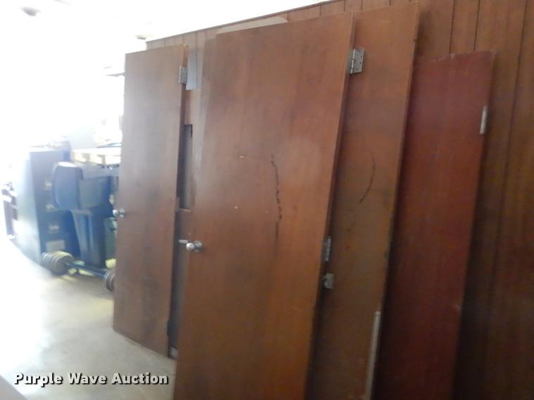 image for item FI9569 Office supplies and equipment