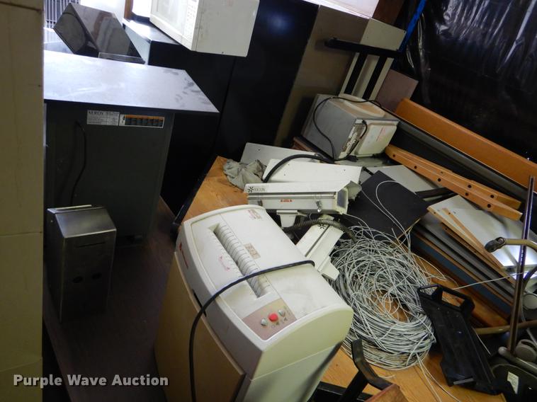 image for item FI9569 Office supplies and equipment