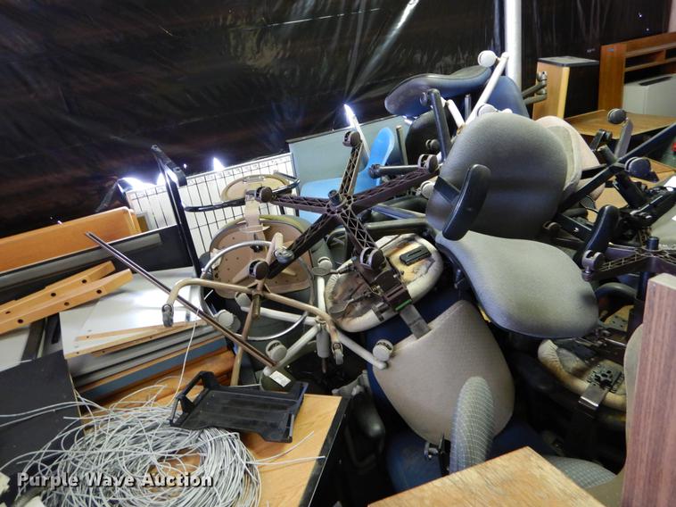 image for item FI9569 Office supplies and equipment