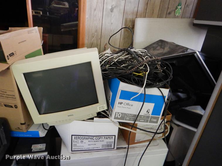 image for item FI9569 Office supplies and equipment