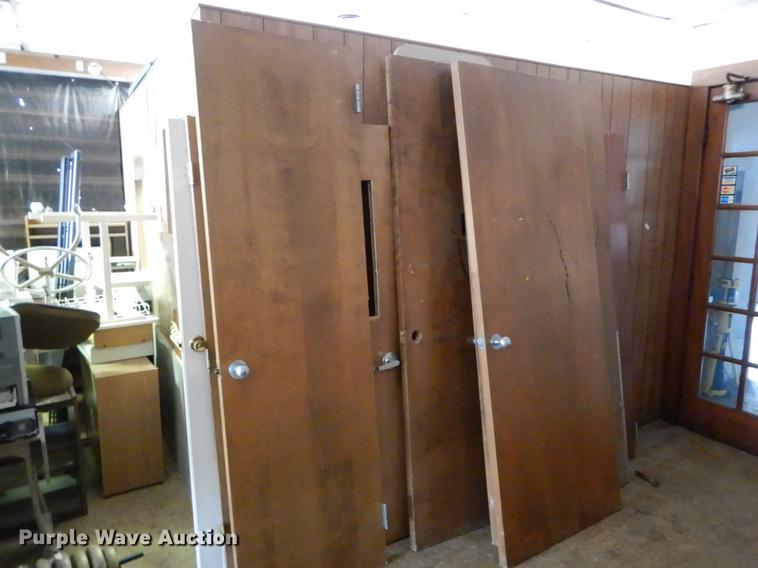 image for item FI9569 Office supplies and equipment