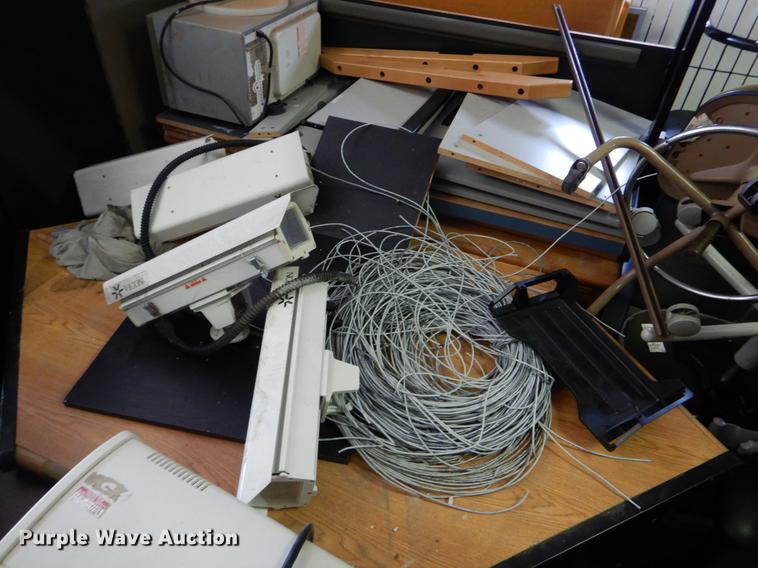 image for item FI9569 Office supplies and equipment