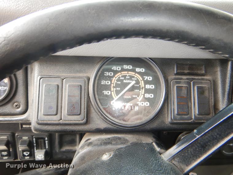 image for item FK9129 1998 Am General Hummer brush fire truck