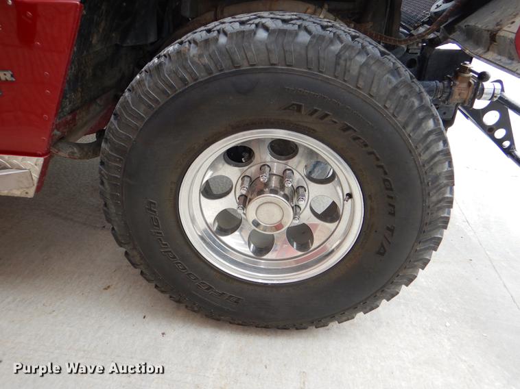 image for item FK9129 1998 Am General Hummer brush fire truck