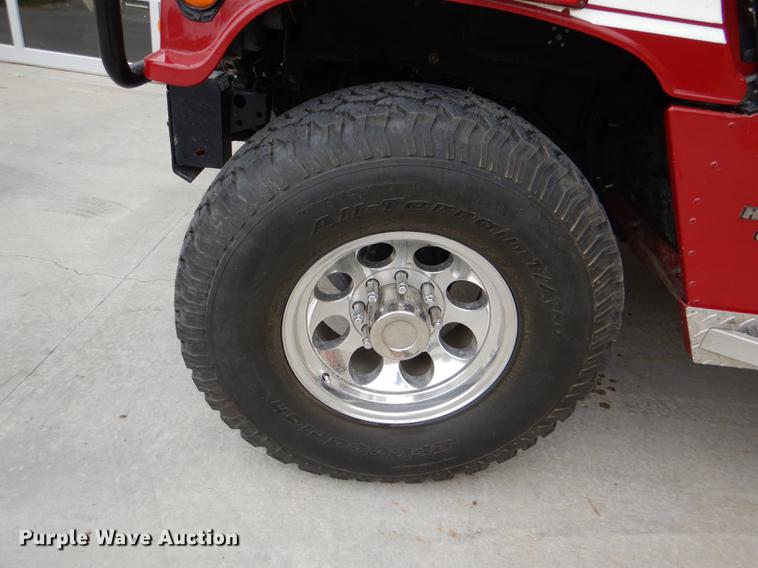 image for item FK9129 1998 Am General Hummer brush fire truck