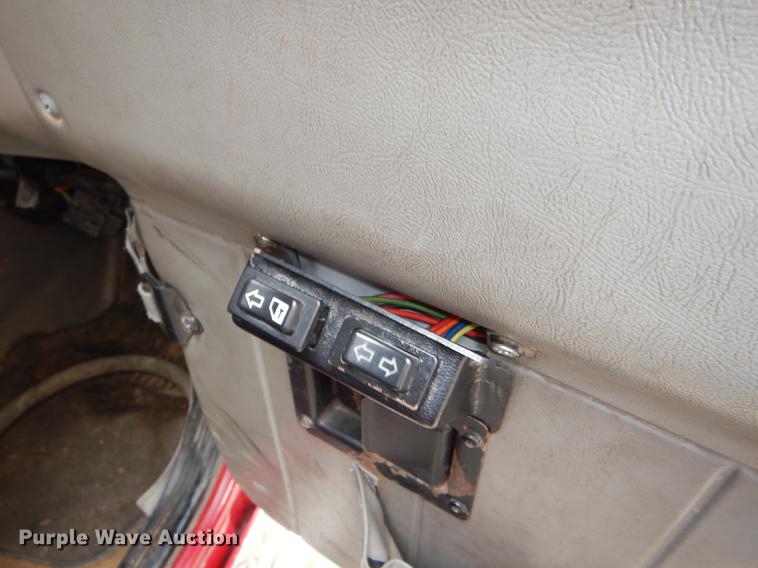 image for item FK9129 1998 Am General Hummer brush fire truck