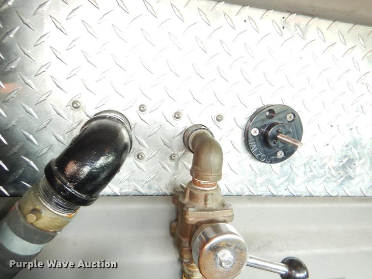 image for item FK9129 1998 Am General Hummer brush fire truck