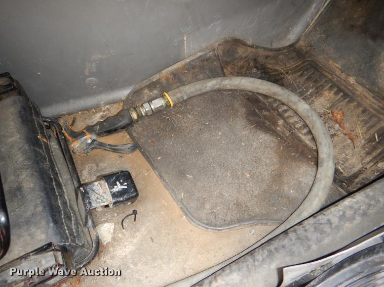 image for item FK9129 1998 Am General Hummer brush fire truck