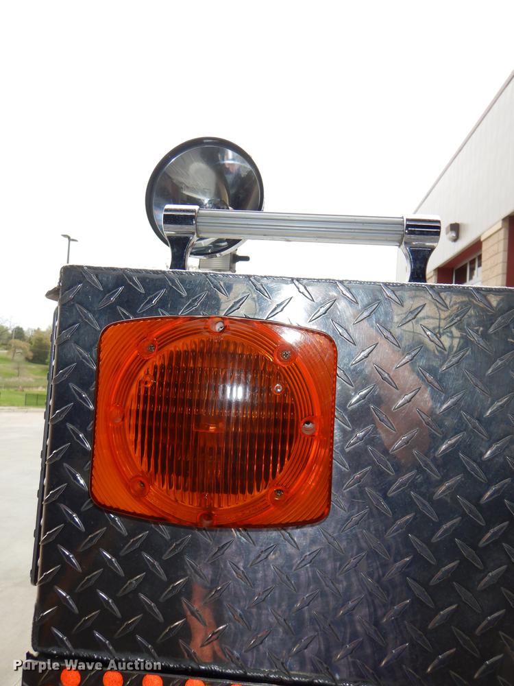 image for item FK9129 1998 Am General Hummer brush fire truck