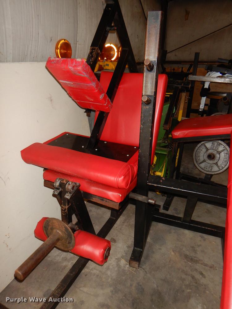 image for item FK9164 Weight room equipment