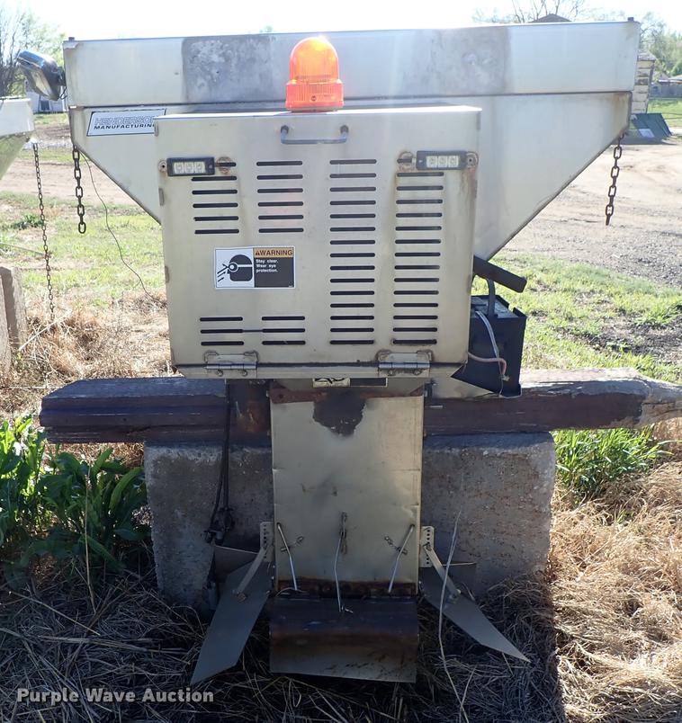 image for item FL9721 Henderson stainless steel spreader