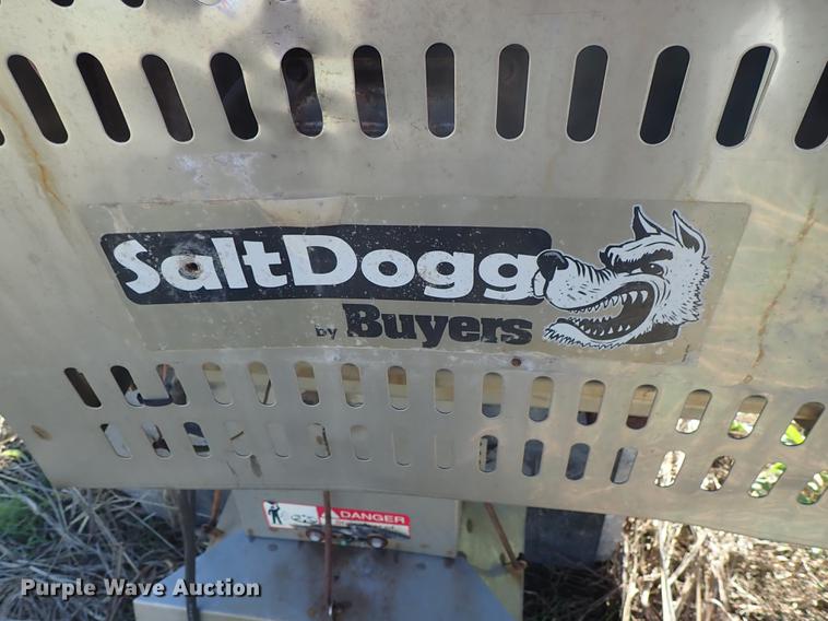 image for item FL9722 Salt Dogg stainless steel spreader