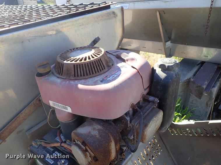 image for item FL9722 Salt Dogg stainless steel spreader