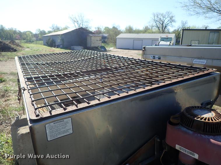 image for item FL9722 Salt Dogg stainless steel spreader