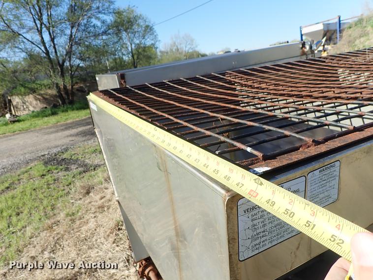 image for item FL9722 Salt Dogg stainless steel spreader