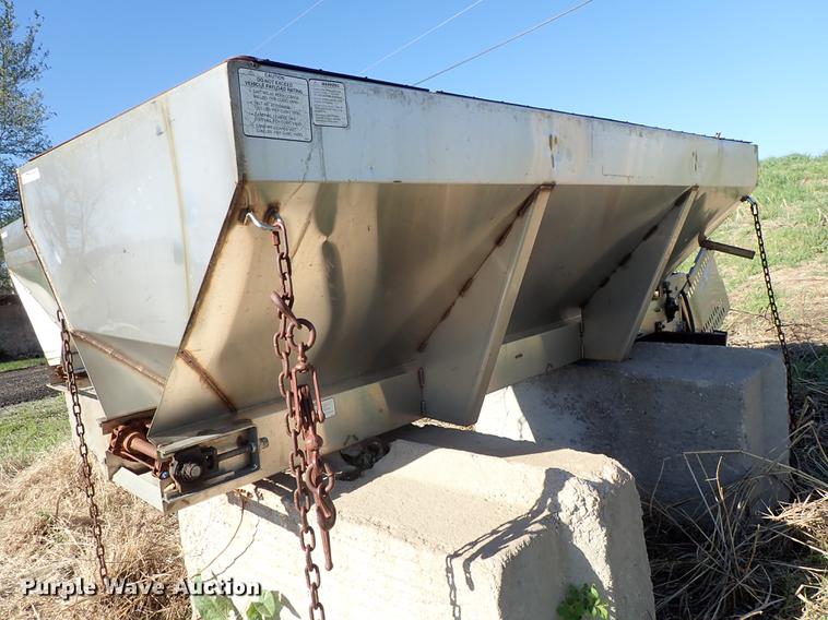 image for item FL9722 Salt Dogg stainless steel spreader