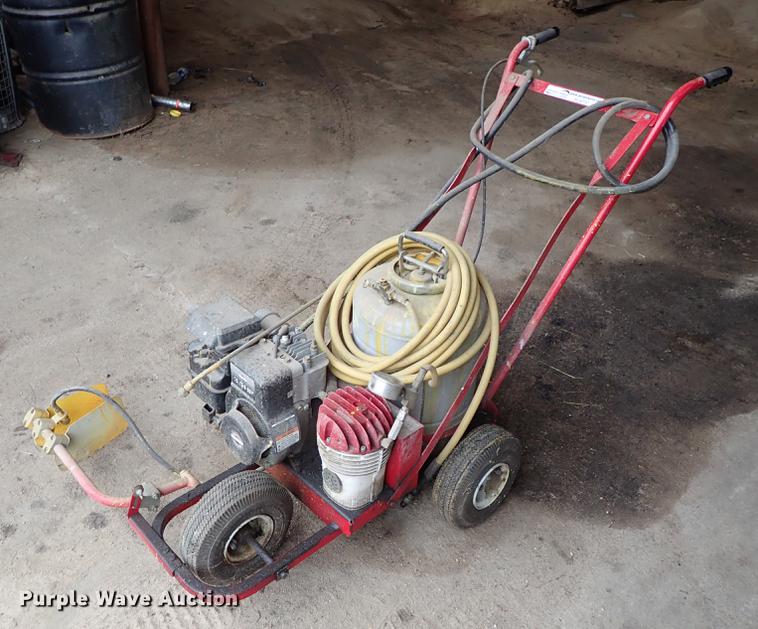 image for item FL9737 Pioneer Brite Striper paint striper