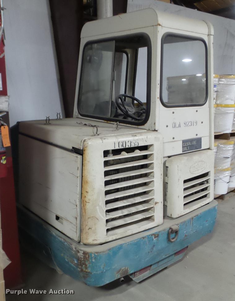 image for item FM9258 Tennant 355 sweeper
