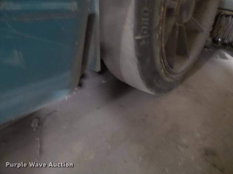 image for item FM9258 Tennant 355 sweeper