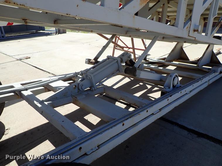 image for item FN9966 Hydraulic folding walkway