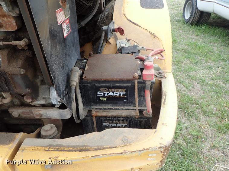 image for item FN9975 2007 John Deere 244J wheel loader