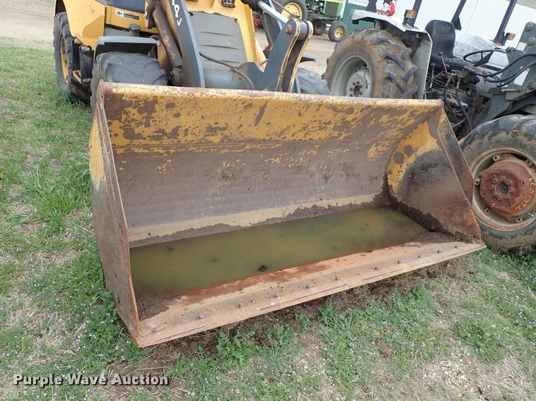 image for item FN9975 2007 John Deere 244J wheel loader