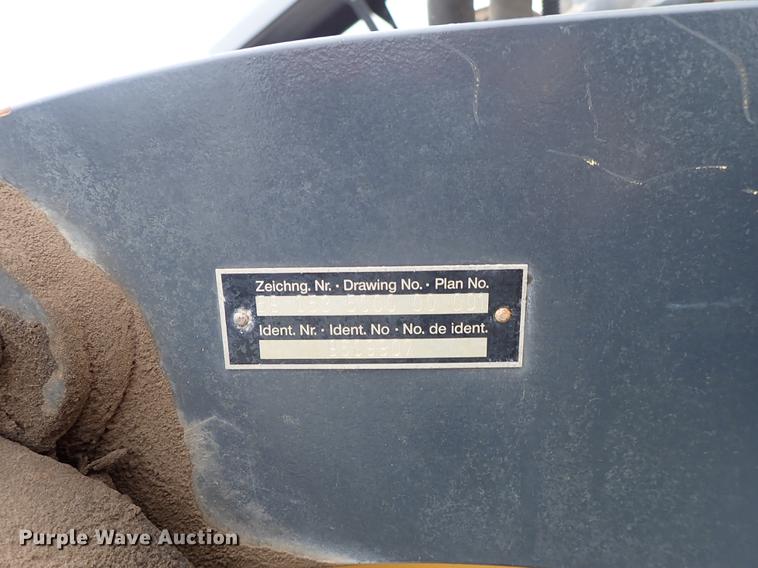 image for item FN9975 2007 John Deere 244J wheel loader