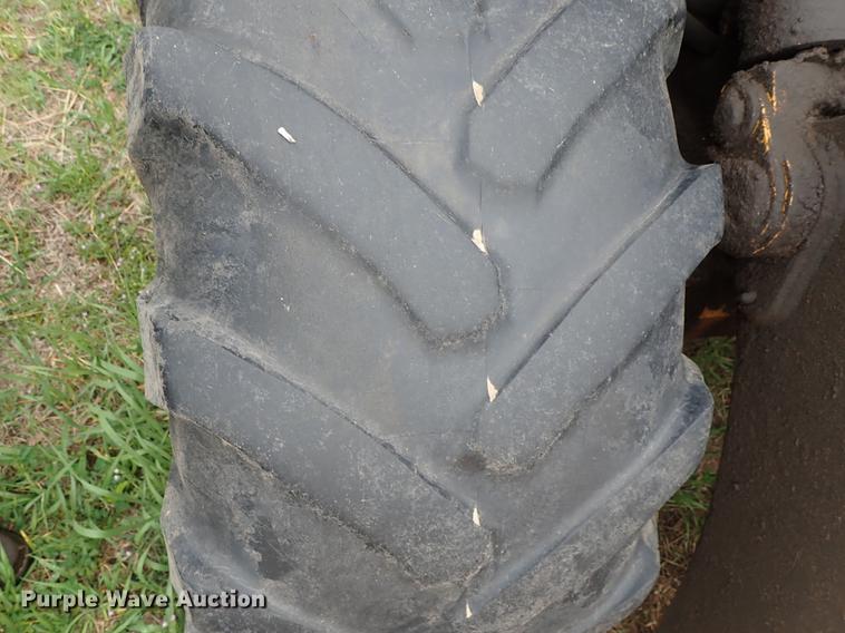 image for item FN9975 2007 John Deere 244J wheel loader