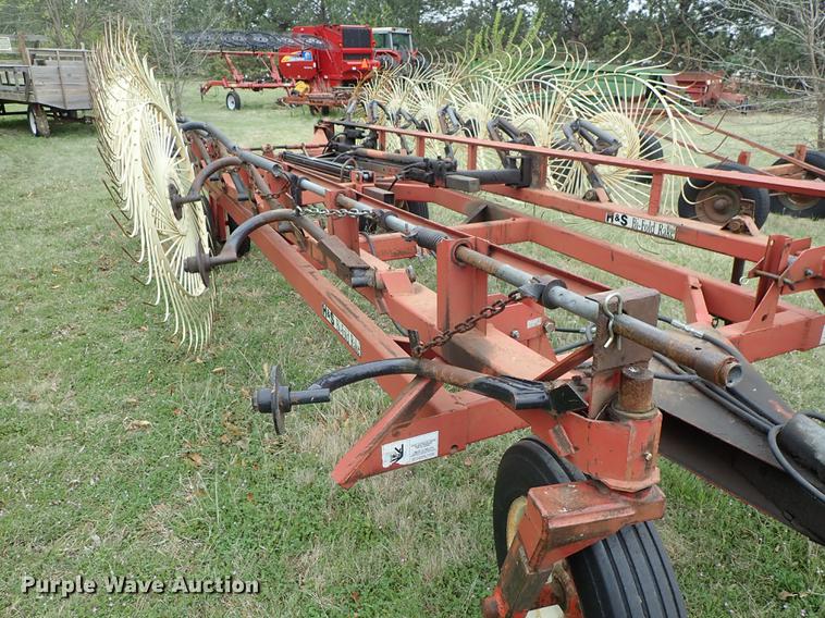 image for item FN9976 H&S hay rake