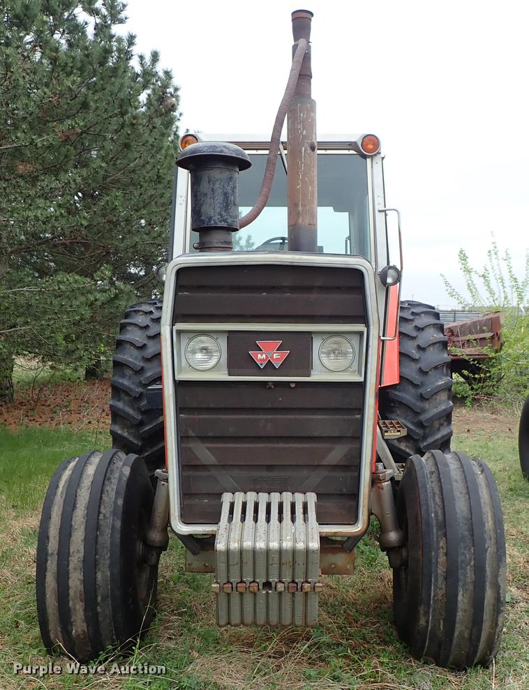image for item FN9977 Massey-Ferguson 2745 tractor