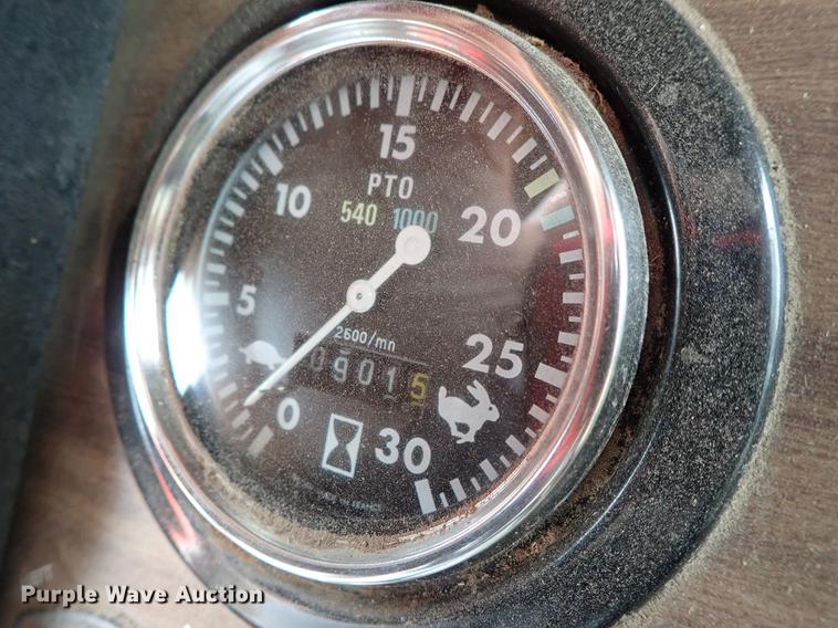 image for item FN9977 Massey-Ferguson 2745 tractor