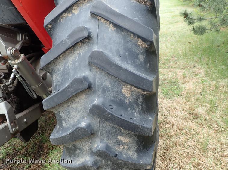 image for item FN9977 Massey-Ferguson 2745 tractor