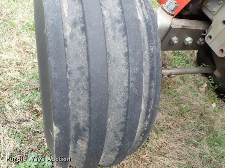 image for item FN9977 Massey-Ferguson 2745 tractor