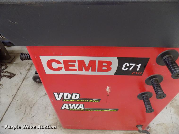 image for item FO9782 CEMB C71 wheel balancer