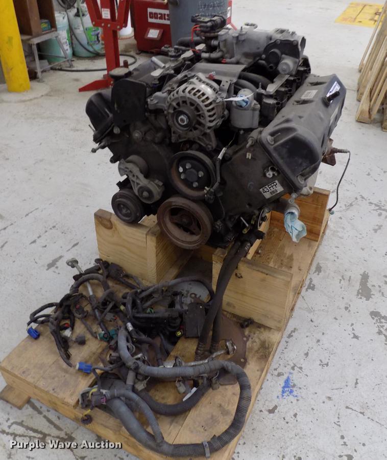 image for item FO9783 2007 4.6L V8 SOHC FFV gas engine