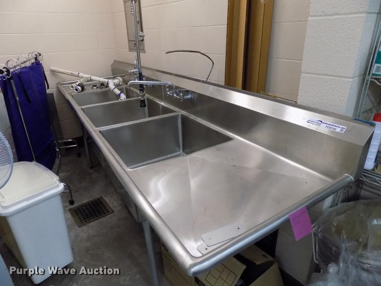 image for item FO9789 Three bowl sink