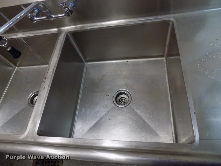 image for item FO9789 Three bowl sink