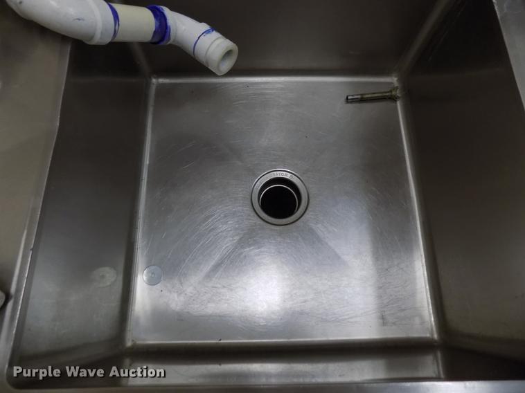 image for item FO9789 Three bowl sink