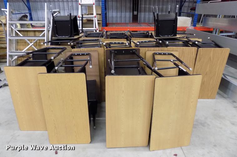 image for item FO9791 Approximately 33 desks