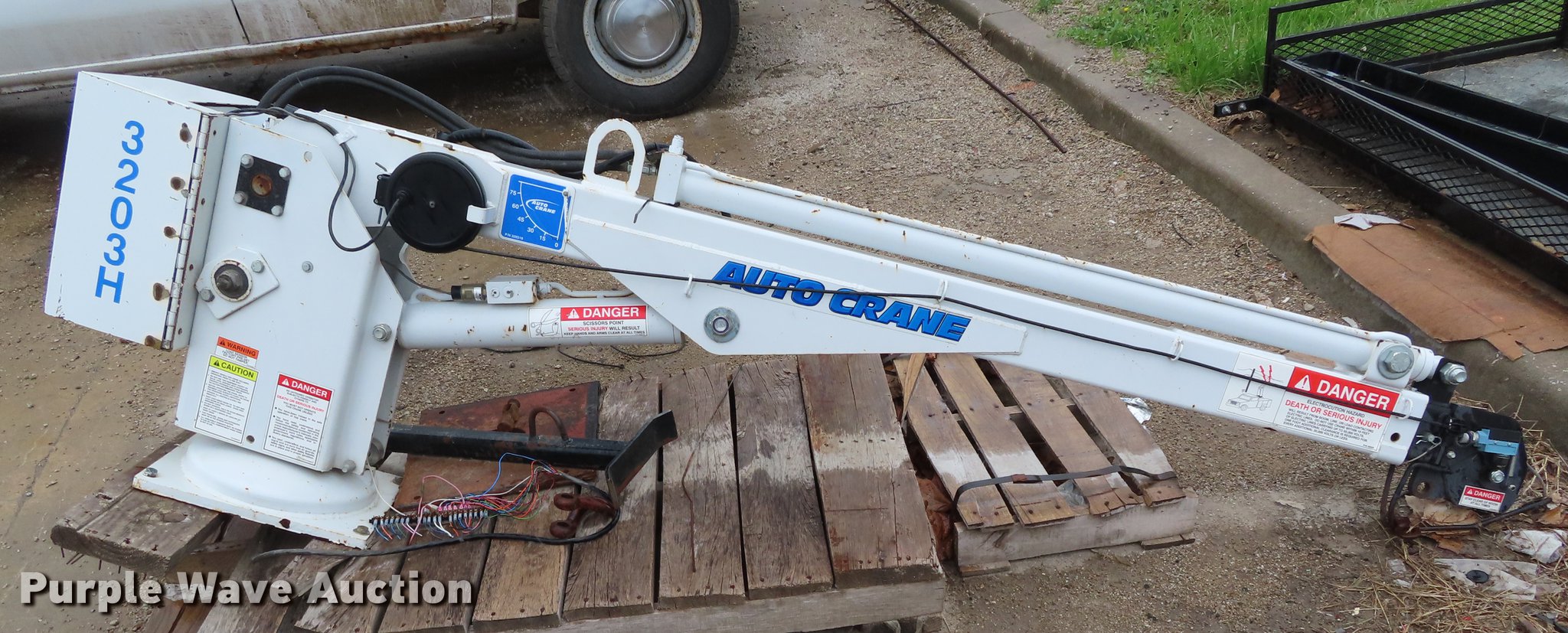 Auto Crane 3203H crane in Olathe, KS Item DE3437 sold Purple Wave