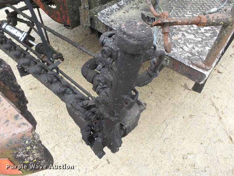 image for item CD9617 1984 International S1900 oil distributor truck