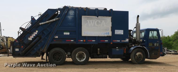 image for item DB8790 2003 Autocar WX refuse truck