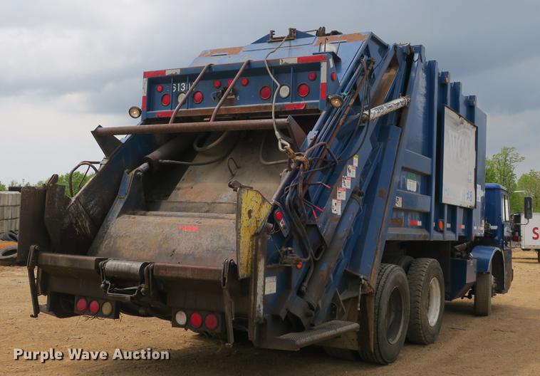 image for item DB8790 2003 Autocar WX refuse truck