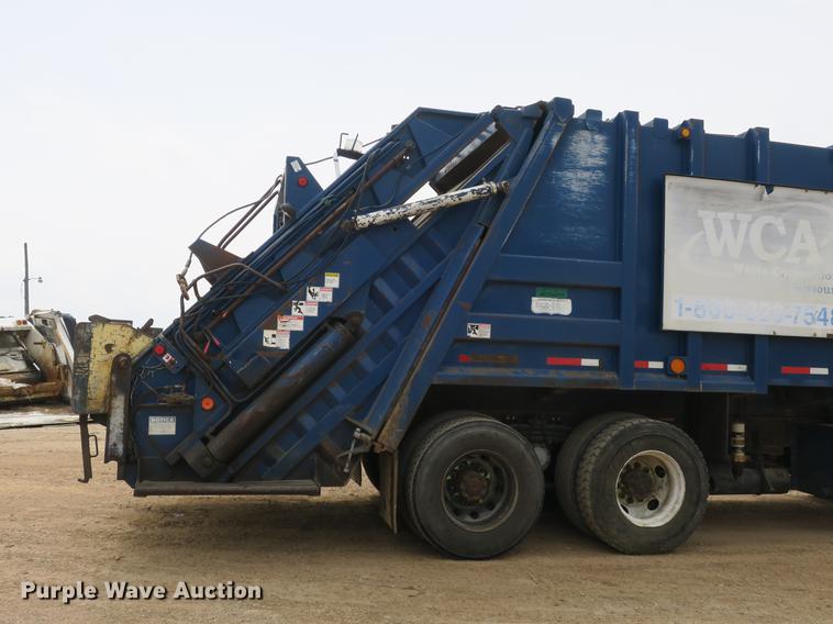 image for item DB8790 2003 Autocar WX refuse truck