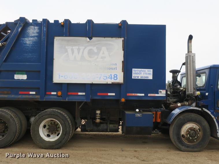 image for item DB8790 2003 Autocar WX refuse truck